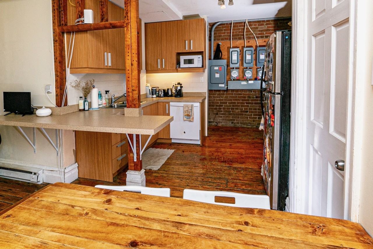 4007 Avenue Coloniale - Photo 2 of 10