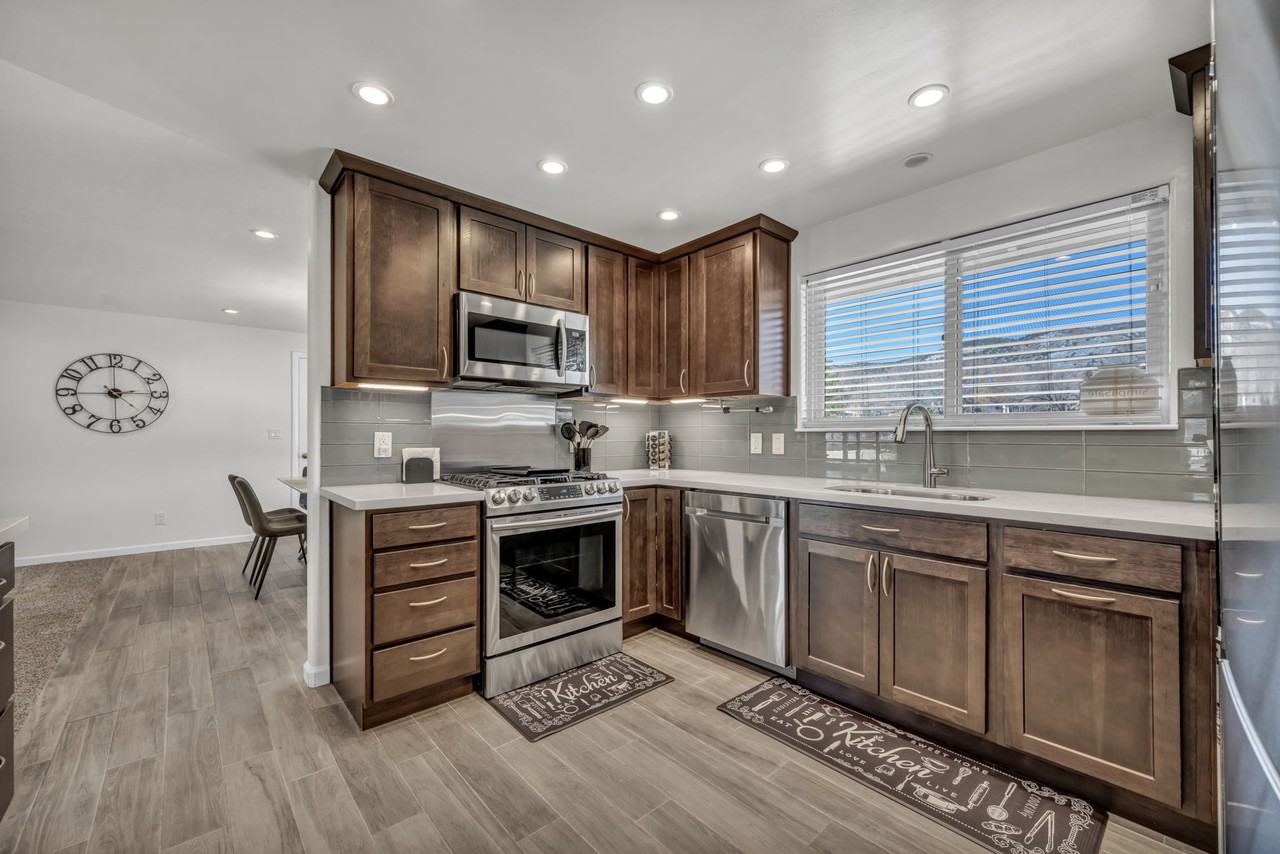 13785 Kewanna Trl #1 - Photo 4 of 50