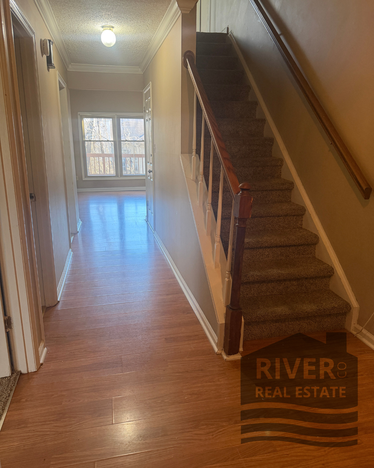 212 Woodcastle Dr #1 - Photo 7 of 22