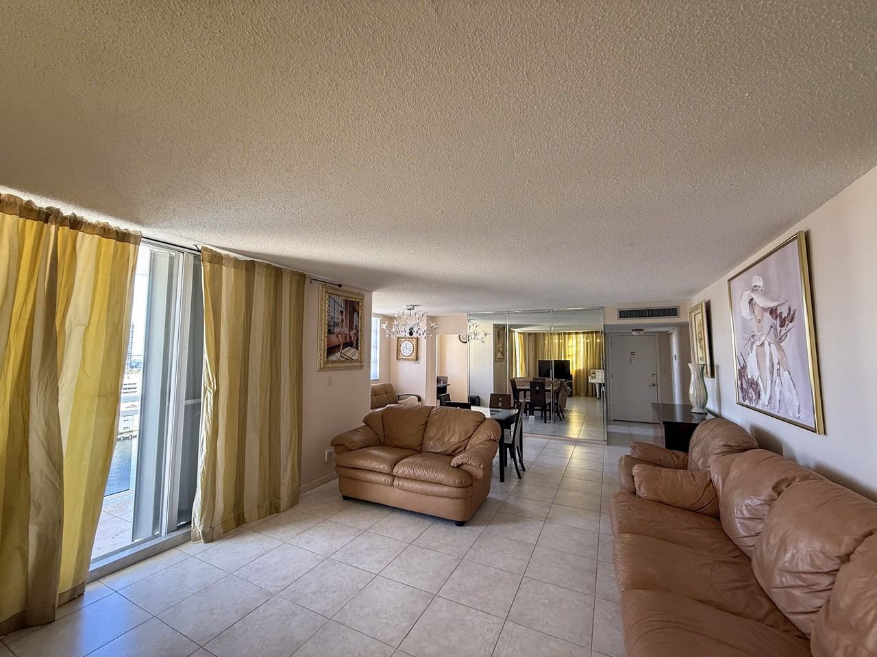 1849 South Ocean Drive #1402 - Photo 4 of 29