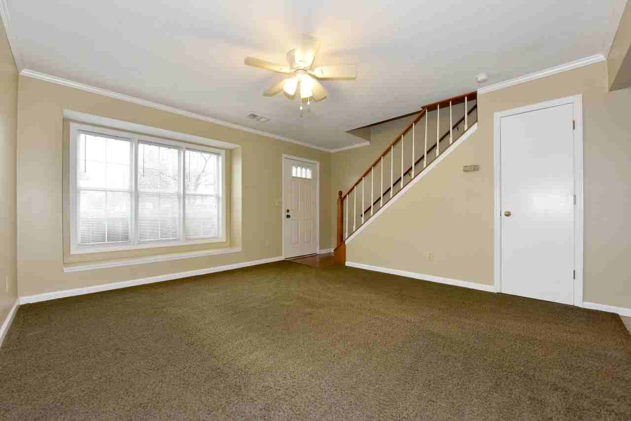 1098 Chinook St #NA - Photo 2 of 6