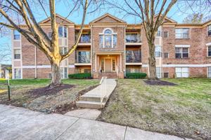 featured image of 201 Star Pointe Ct #1