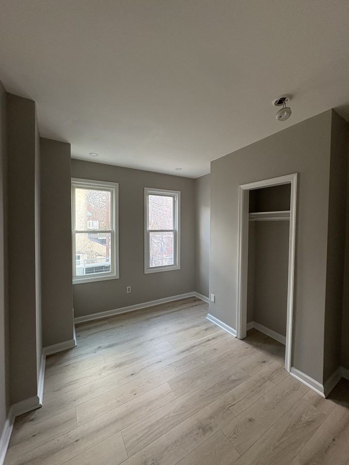 245 W Ontario St #2 - Photo 2 of 9