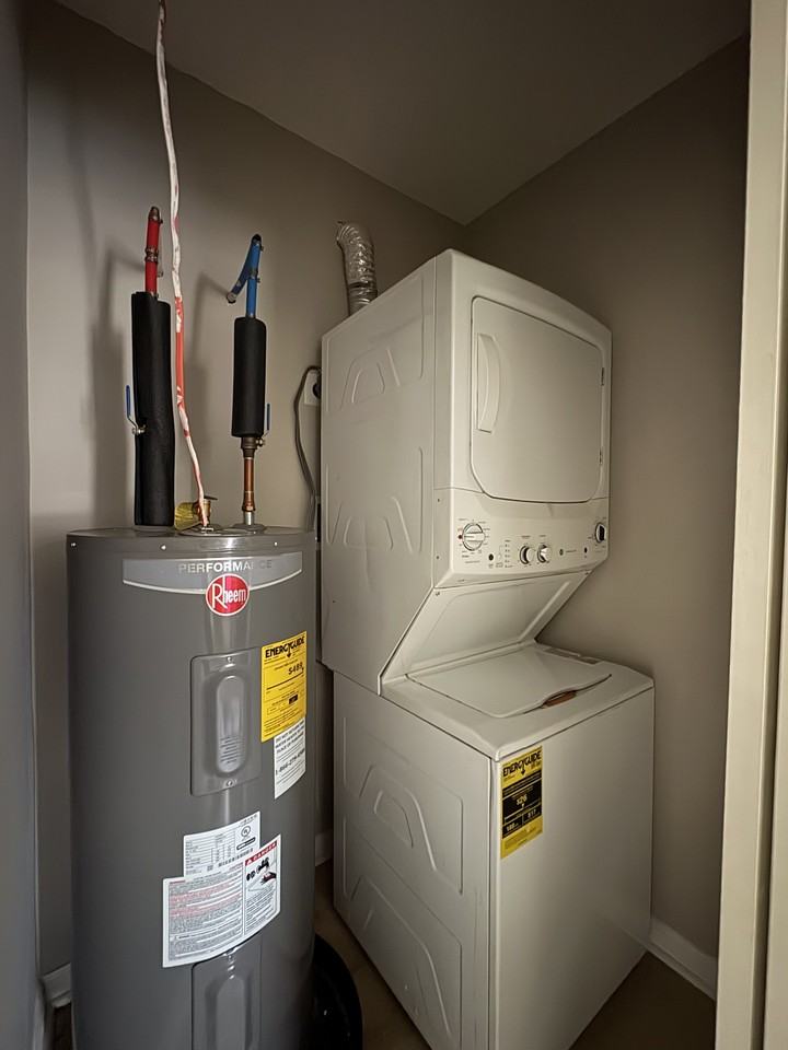 245 W Ontario St #2 - Photo 7 of 9