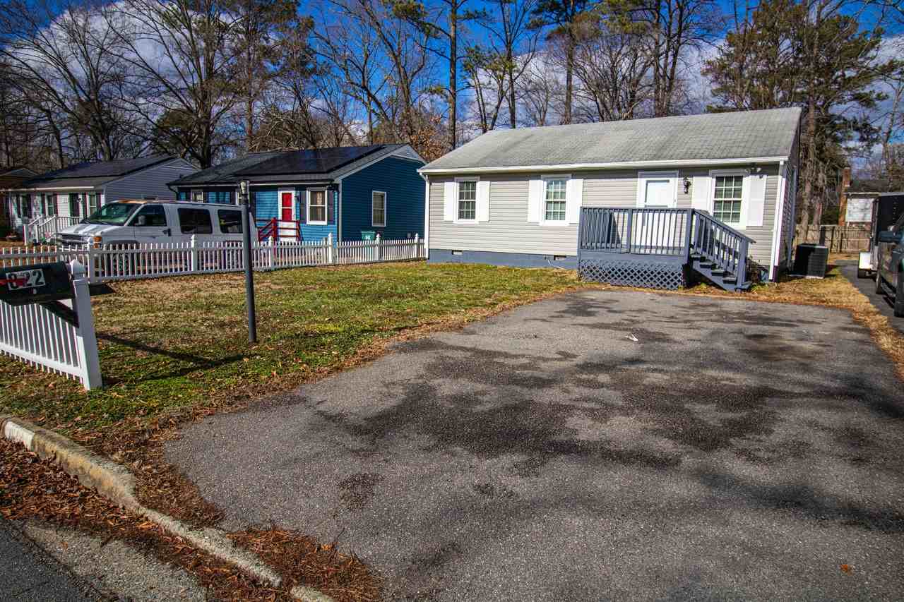 822 Winnetka Ave #1 - Photo 2 of 26