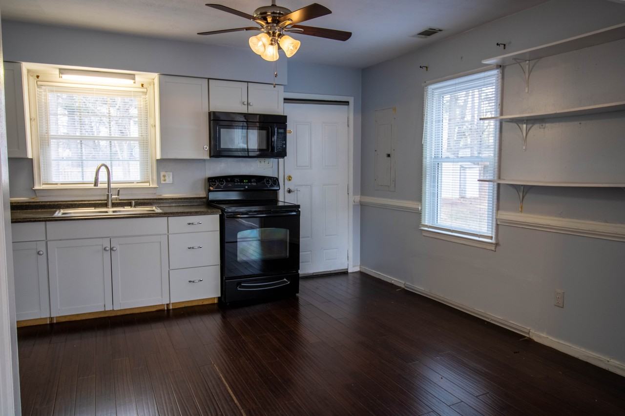 822 Winnetka Ave #1 - Photo 7 of 26