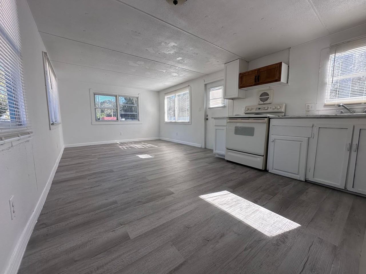 37021 Tucker Rd #23 - Photo 6 of 12