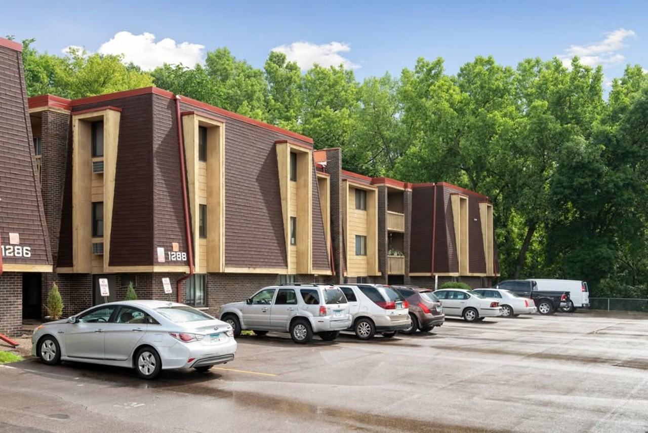 2 bedroom and 1 Bedroom units available - Photo 2 of 3