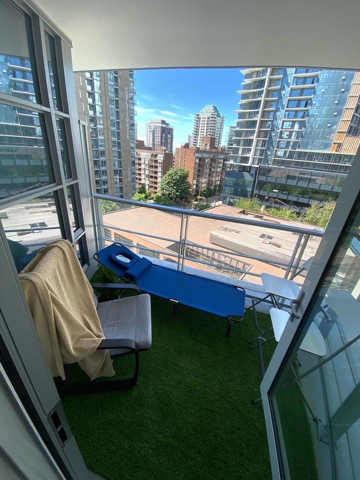 Drake St & Howe St #1101 - Photo 7 of 10