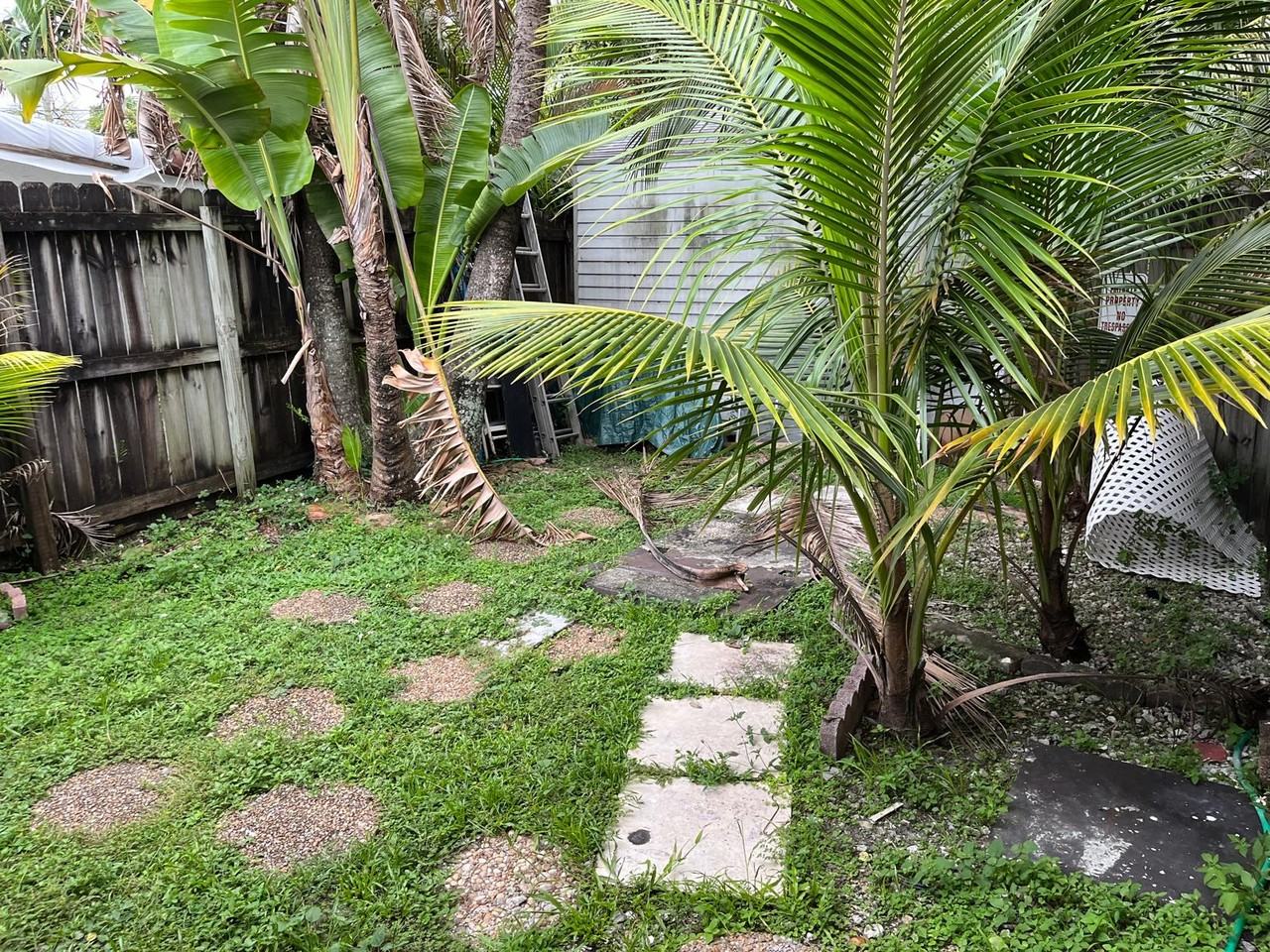 3811 Southwest 60th Terrace #1 - Photo 5 of 9