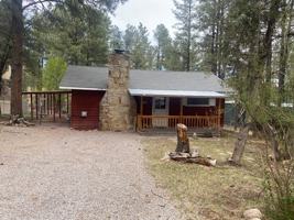 featured image of 114 Cedar Pl #1