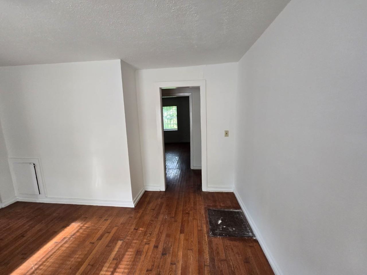 360 Cooper Rd #1 - Photo 5 of 10