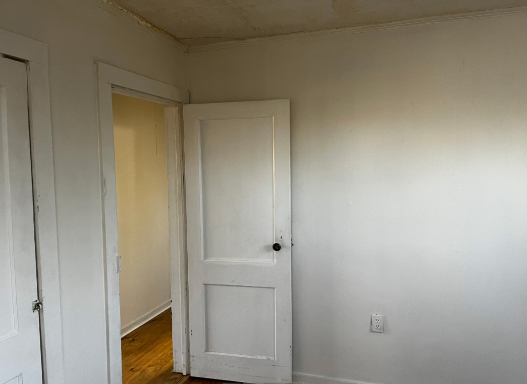 141 Cartwright Ave #1 - Photo 2 of 5