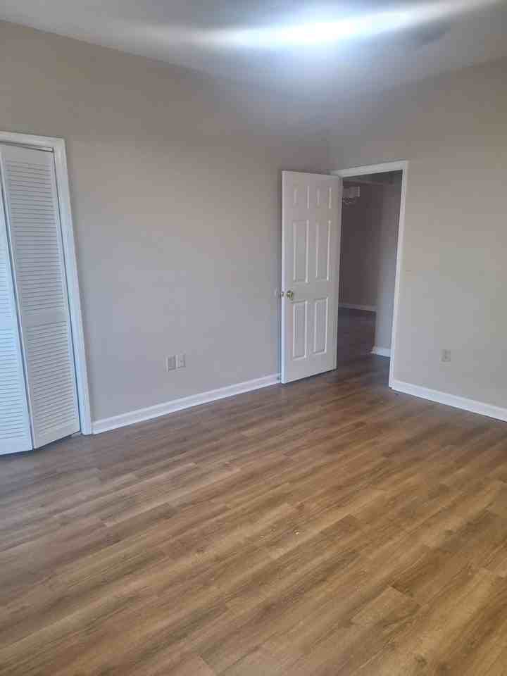 545 Clay St - Photo 3 of 14