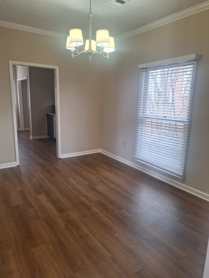 545 Clay St - Photo 6 of 14