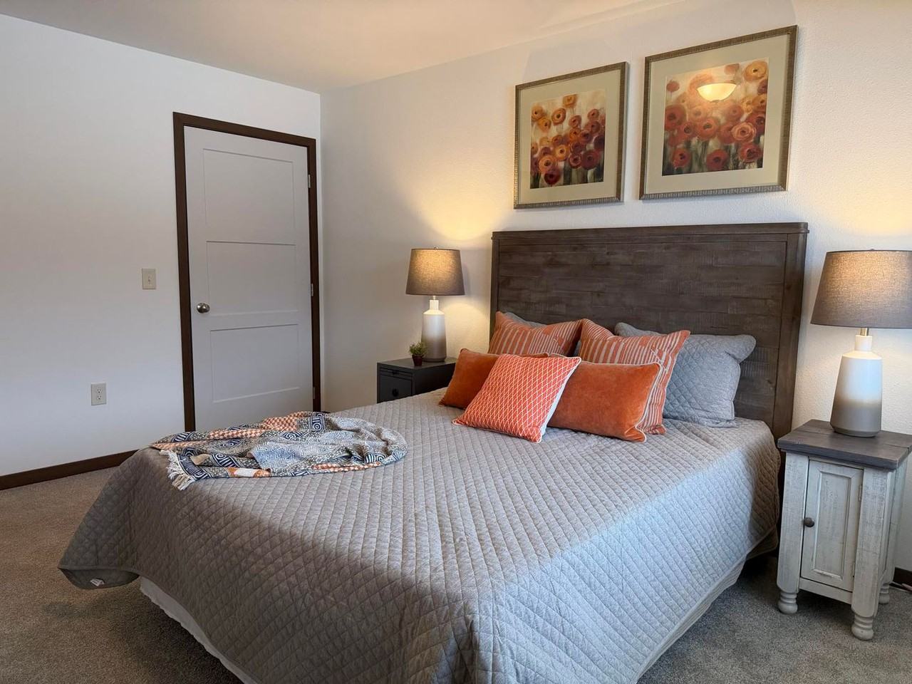 Chisago Lake Apartments - Photo 5 of 44