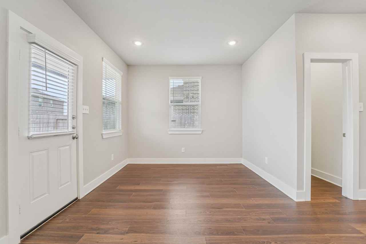 10638 Cascade Creek Dr - Photo 6 of 50