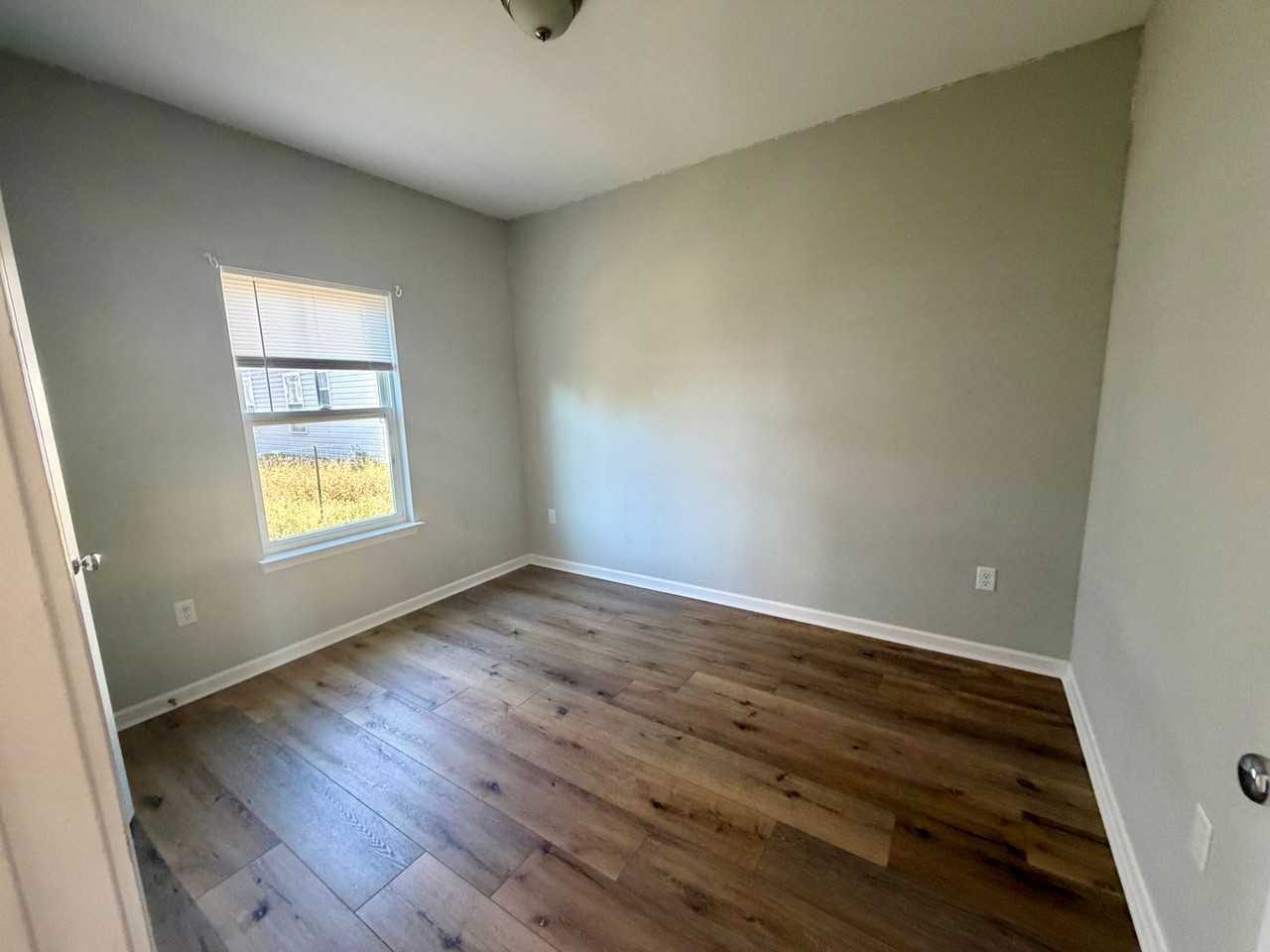 301 Gabrielle Ln - Photo 7 of 8