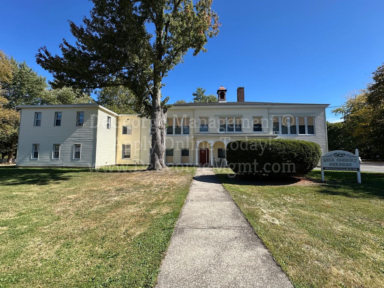 Lake Country Gardens - Photo 3 of 8