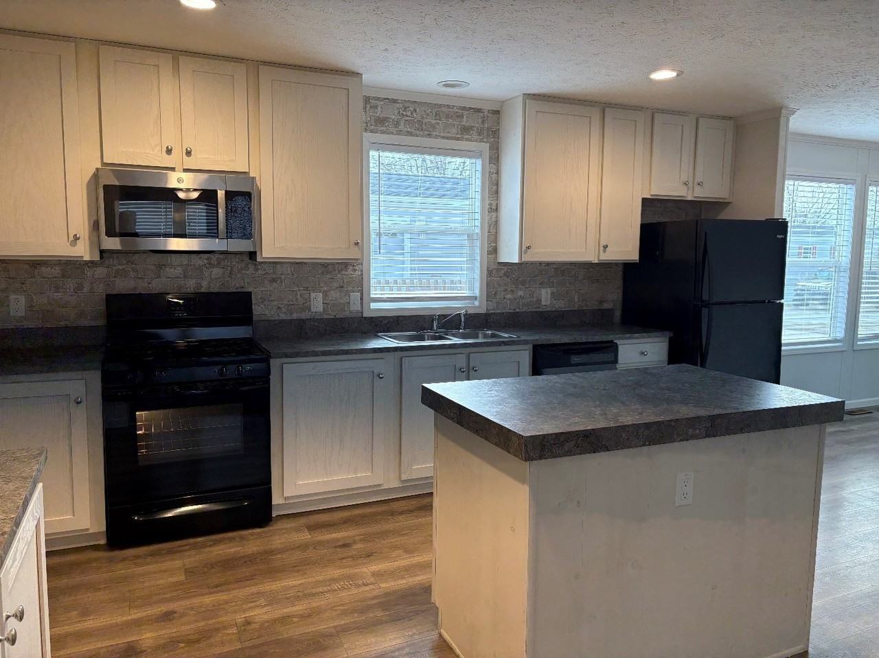 1961 Se Winter Park Dr #107 - Photo 4 of 27