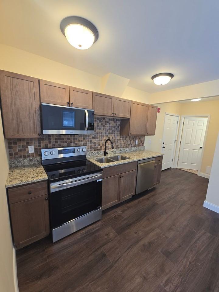 920 N Church St - Photo 7 of 13