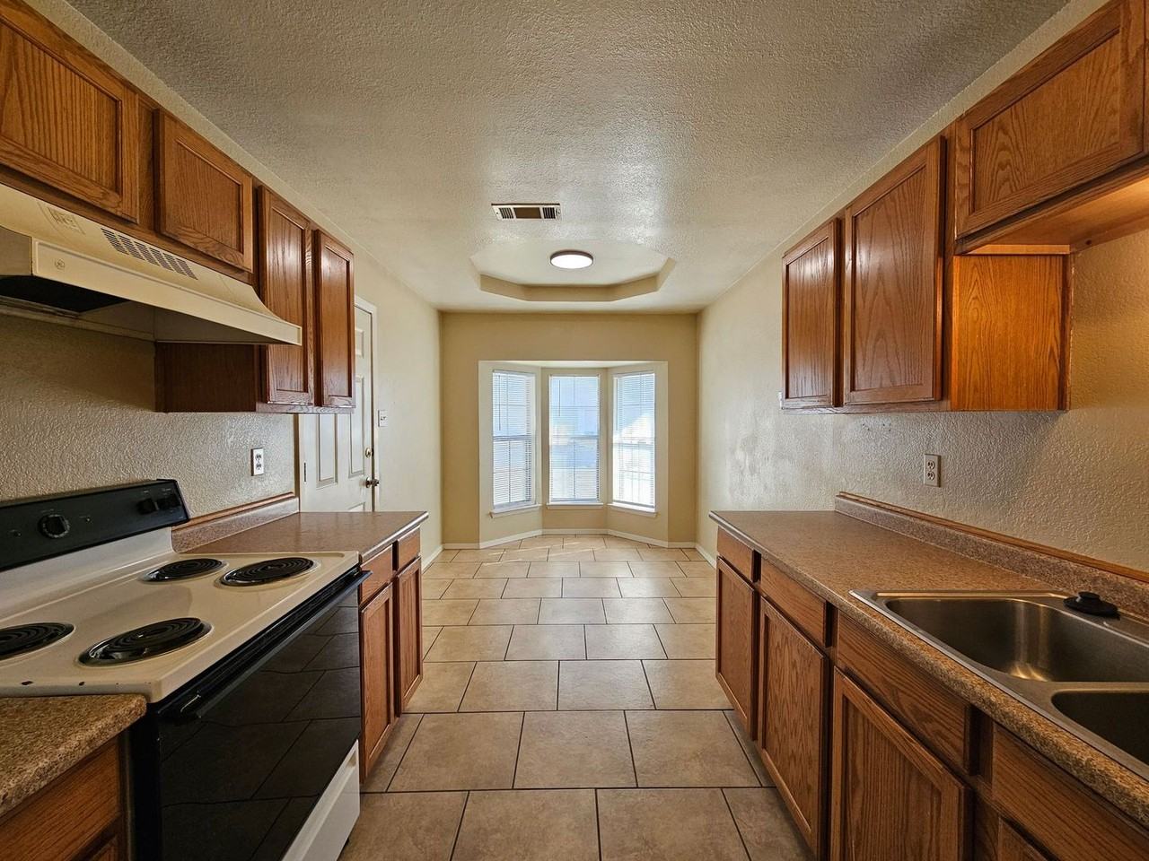 2613 Lazy Ridge Dr - Photo 5 of 24