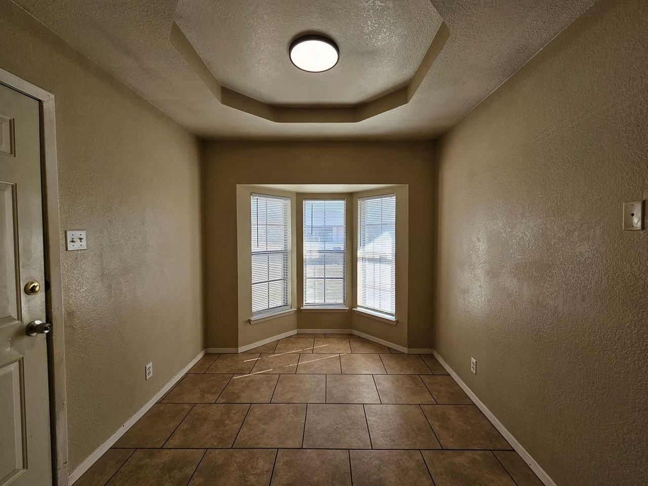 2613 Lazy Ridge Dr - Photo 7 of 24