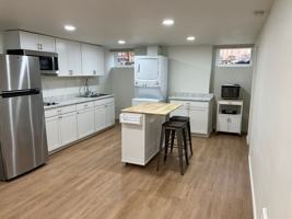 featured image of 841 Red Apple Rd #B