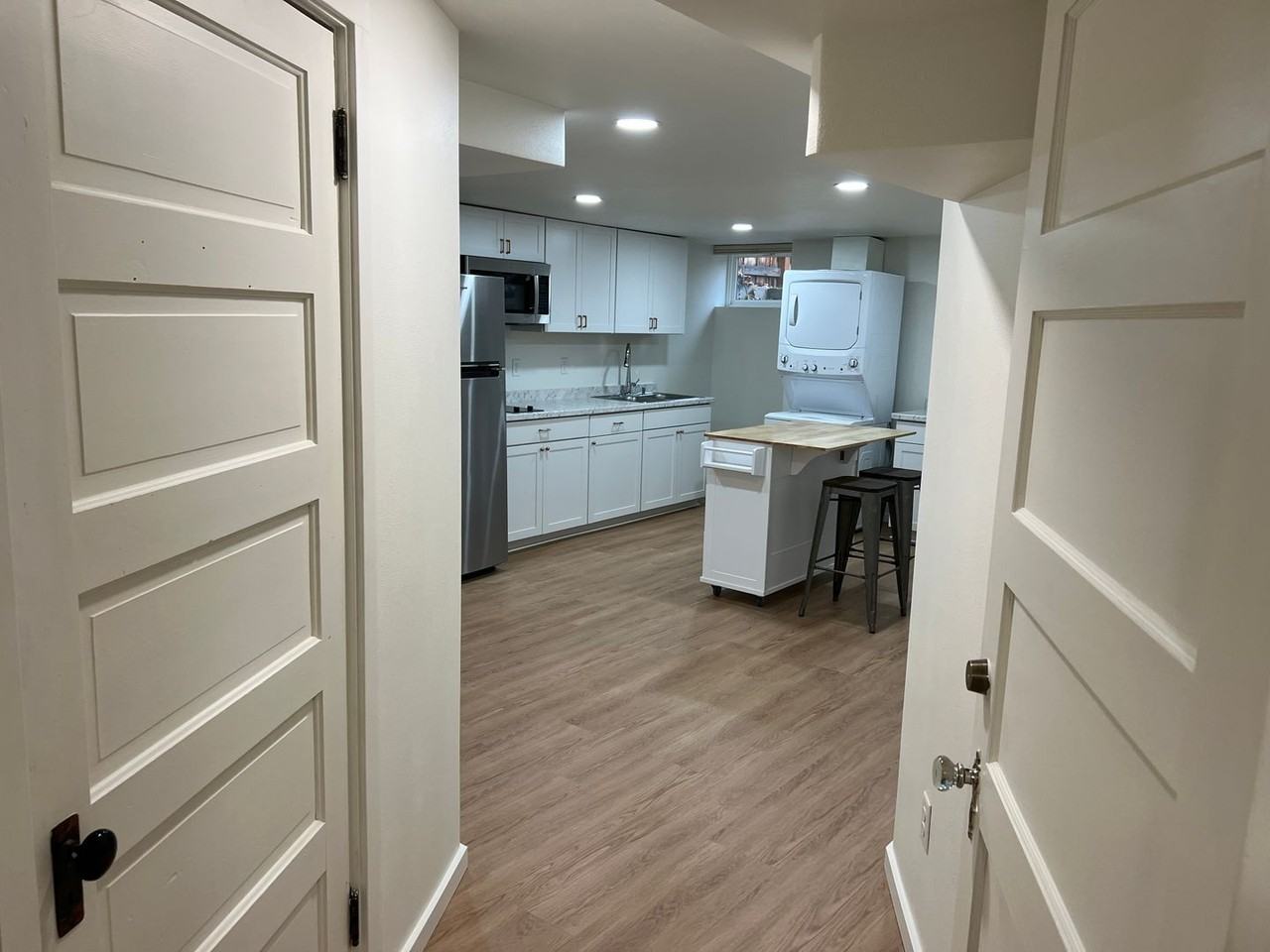 841 Red Apple Rd #B - Photo 7 of 14