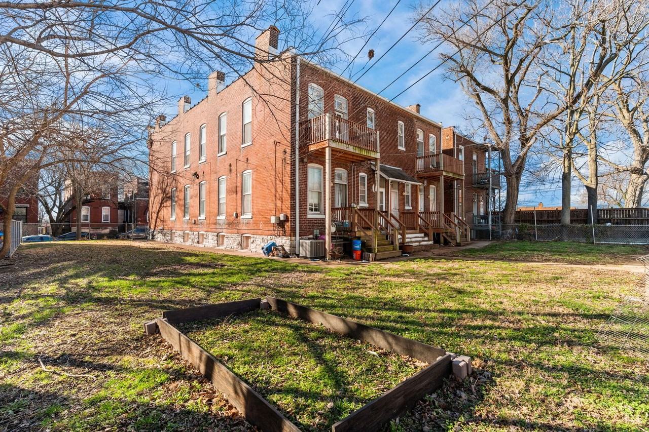 2913 Cherokee St - Photo 4 of 30