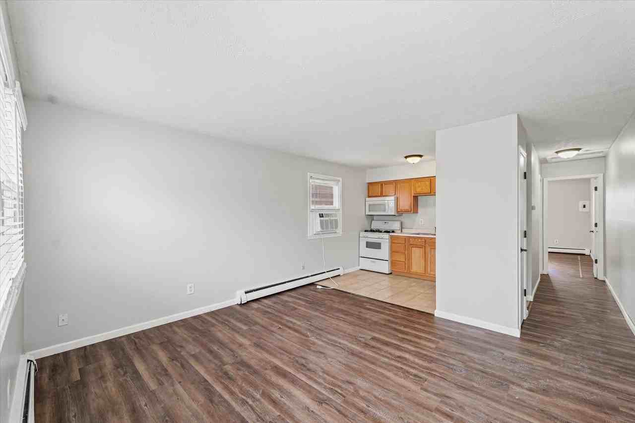 337 Riley Drive - Photo 2 of 10