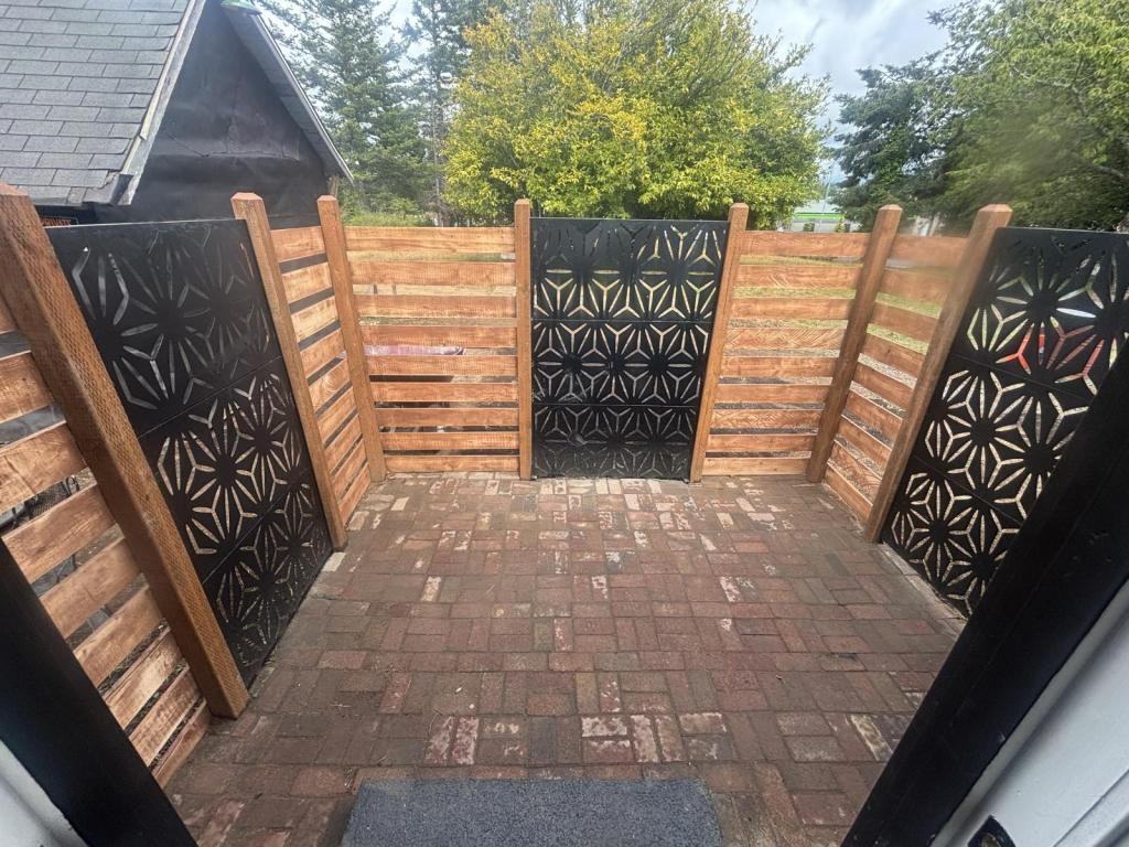 3319 Myrtle St - Photo 3 of 8