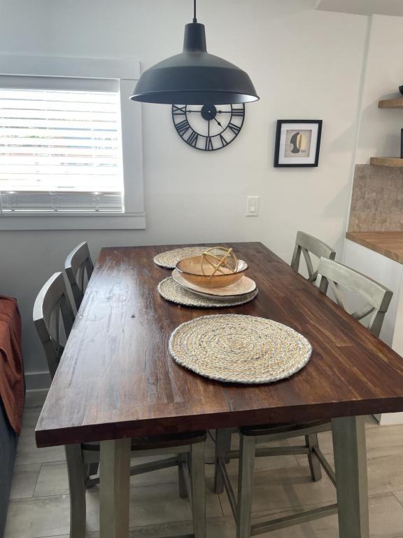 3319 Myrtle St - Photo 5 of 8