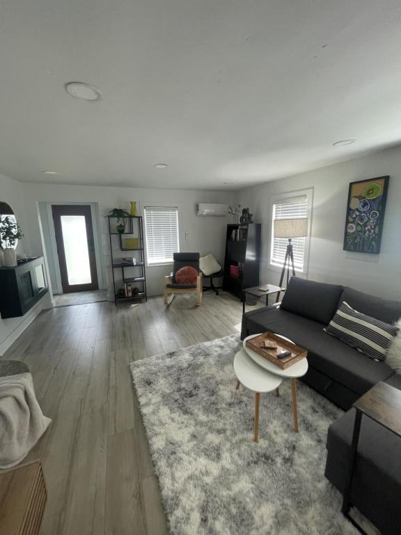 3319 Myrtle St - Photo 6 of 8