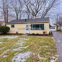 featured image of 2812 Riverview Ln