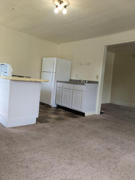 1021 E Taylor St - Photo 2 of 5