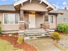 featured image of 5428 S Cedar St