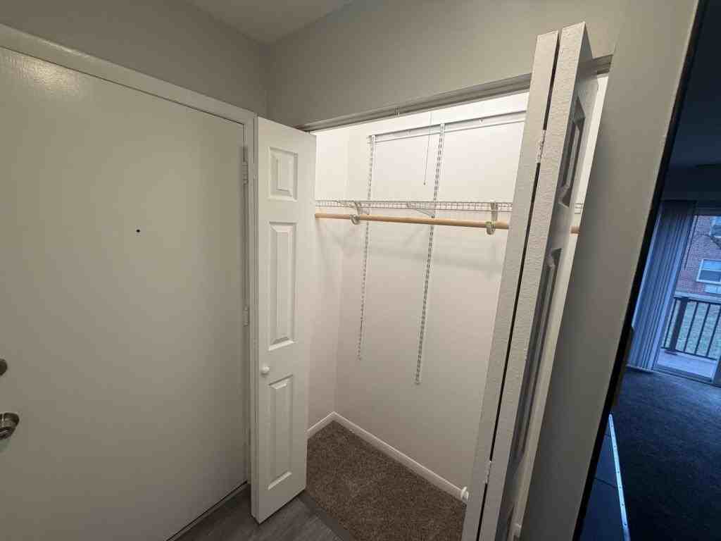 21133 Kildare Ave - Photo 5 of 49