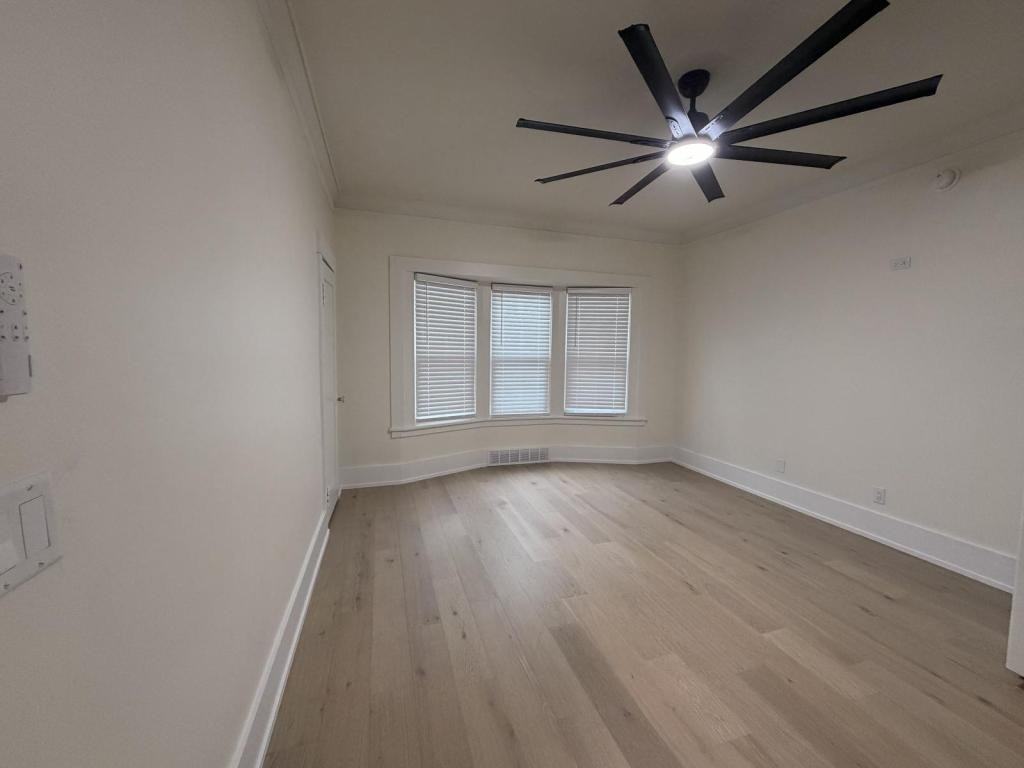 245 Edgerton St - Photo 4 of 12