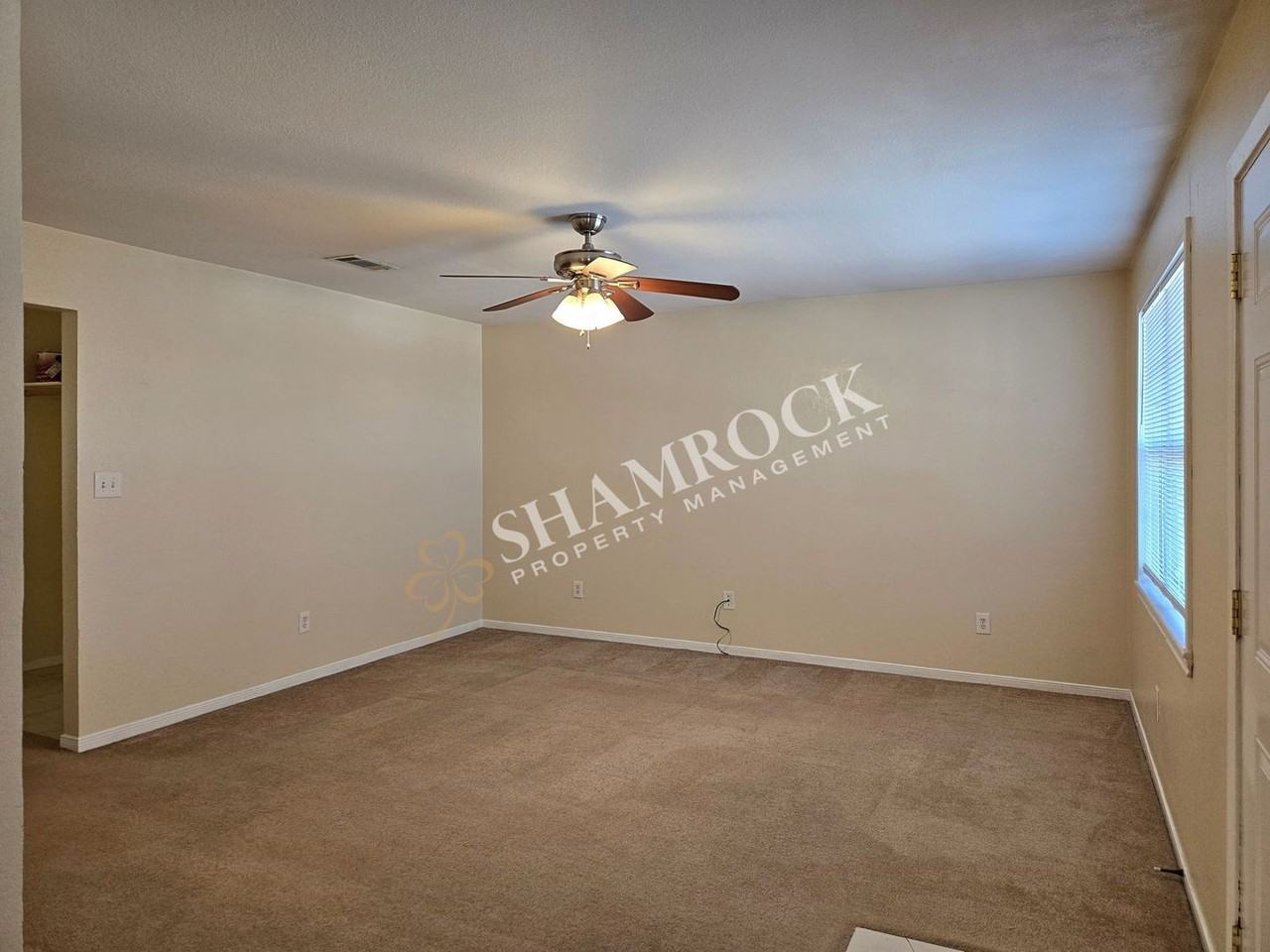 2322 Breezy Dr - Photo 3 of 11