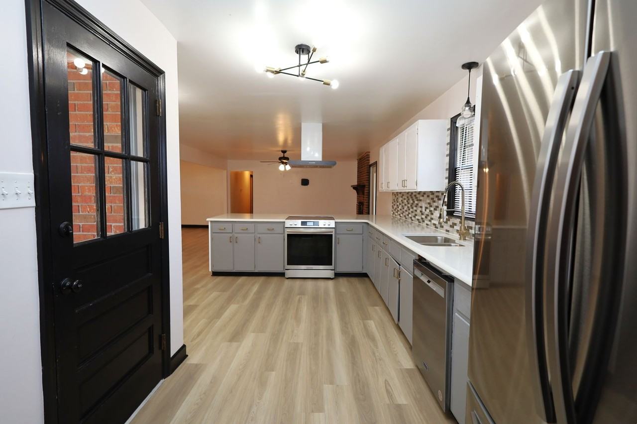 4018 N Oak Street Ext - Photo 6 of 15