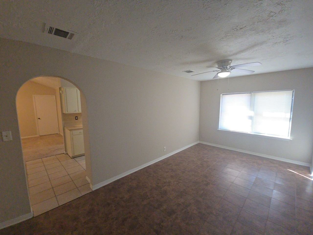 618 Overbluff St - Photo 3 of 21