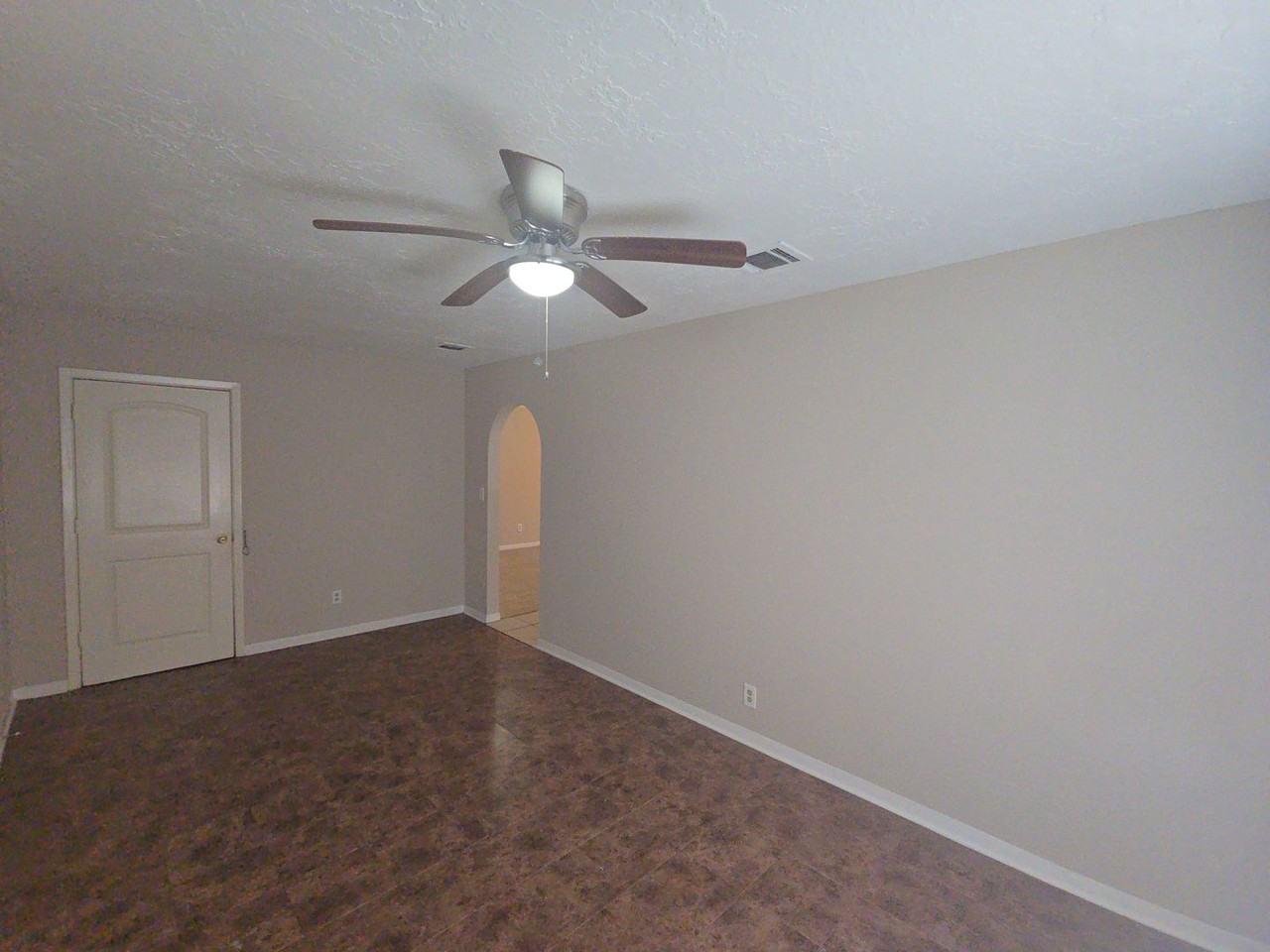 618 Overbluff St - Photo 4 of 21