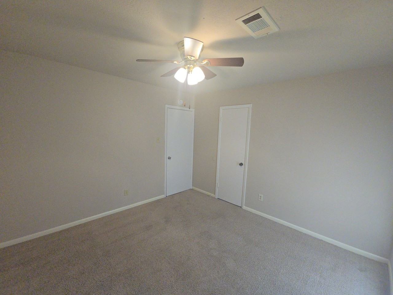 618 Overbluff St - Photo 7 of 21