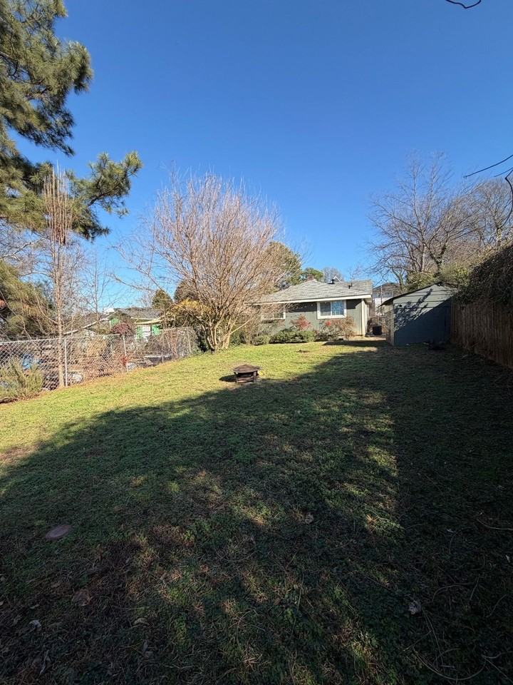 107 Cleveland St Se - Photo 4 of 4