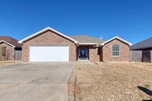 2125 Hayes - Photo 1 of 1