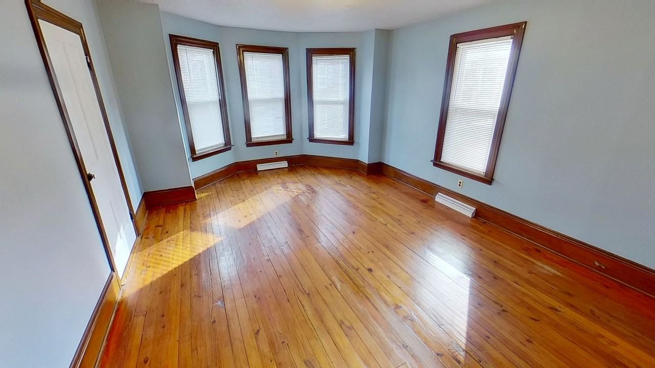 127 Hanover St Apt 2nd - Photo 5 of 5