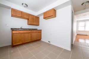 featured image of 7927 S Ellis Ave