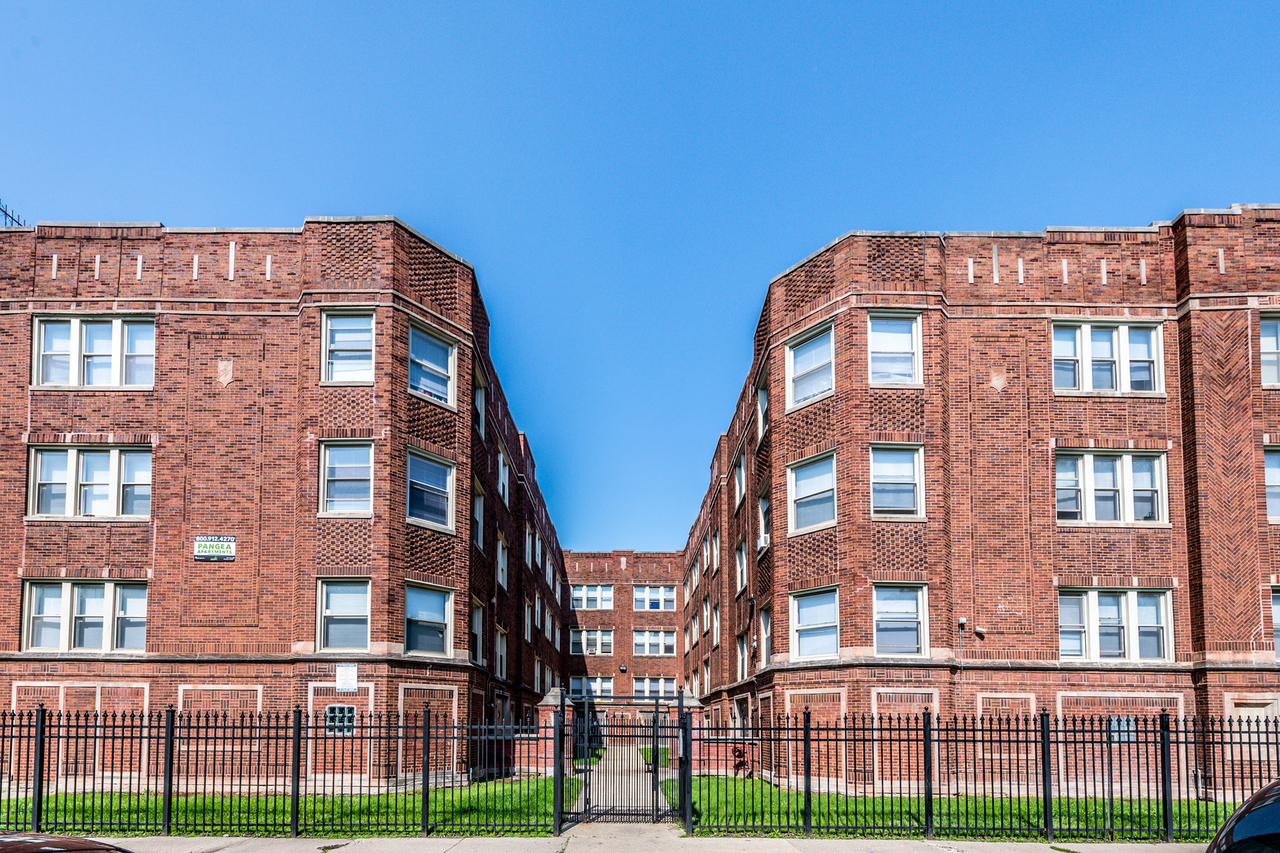 8000-12 S Maryland Ave Chicago, IL 60619 - Photo 2 of 18