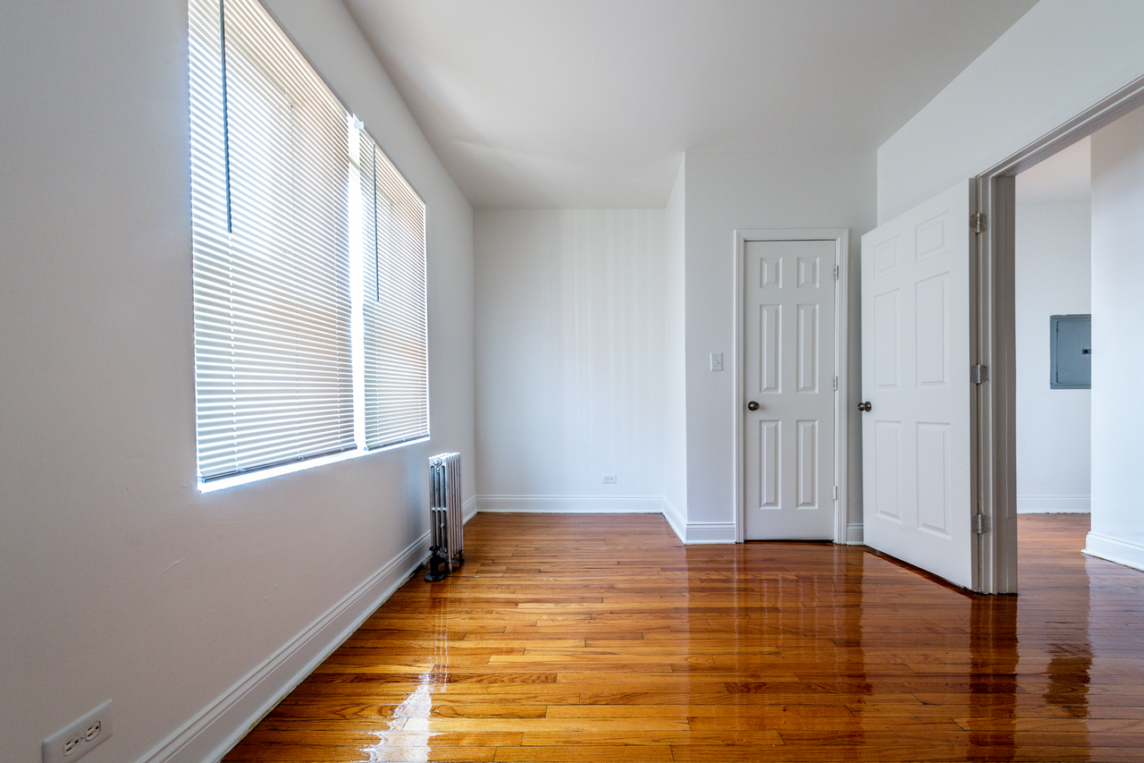 8000-12 S Maryland Ave Chicago, IL 60619 - Photo 6 of 18